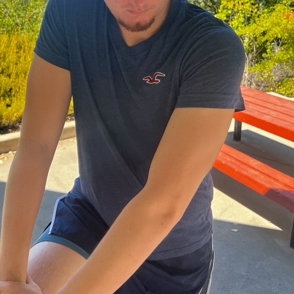 HOLLISTER MEN V NECK T SHIRT NAVY BLUE SEAGULL LOGO EMBROIDERED RED WHITE ACTIVE - Picture 12 of 16